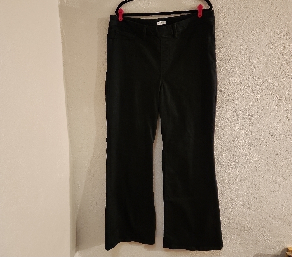 Good American Black Bootcut Jeans Size 6